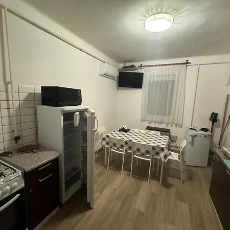 Varga Apartment *